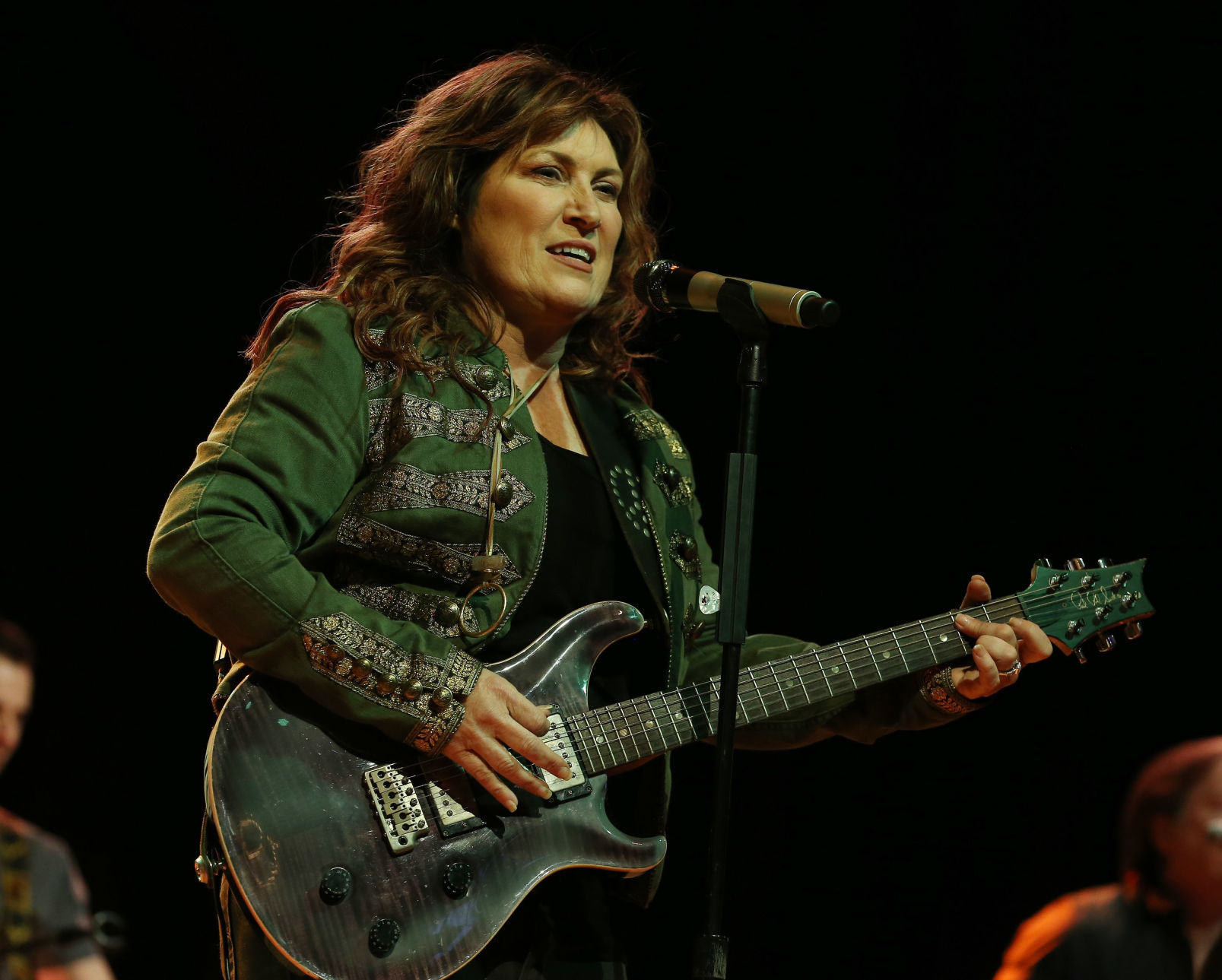 Jo Dee Messina